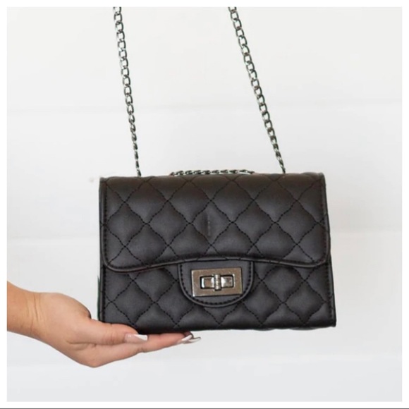 #35 Chic and stylish Vegan Quilted chain Bag/Purse - Picture 4 of 5